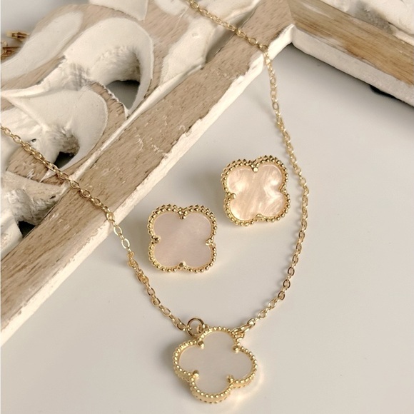 14k Gold Plated Clover Necklace & Earrings Mother of Pearl - Picture 1 of 8